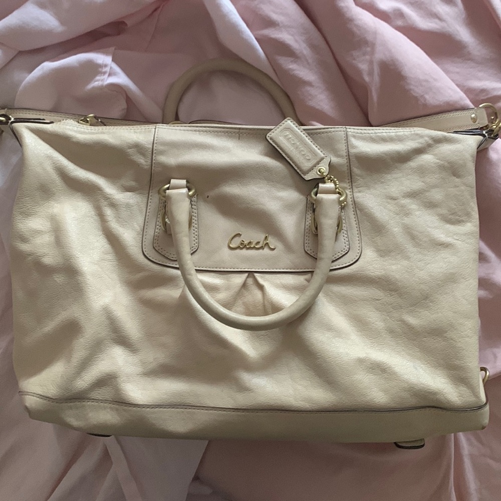 RESERVED 🛑✋🏽Cream Large Madison Sabrina Satchel